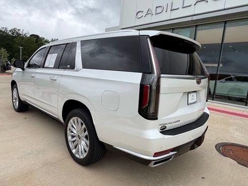 Used 2023 Cadillac Escalade ESV Luxury w/ LPO, Floor Liner Package RWD image 3