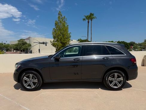 Used 2020 Mercedes-Benz GLC 300 image 16