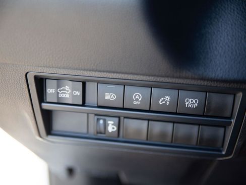 Used 2026 Toyota Tundra SR AWD/4WD image 19