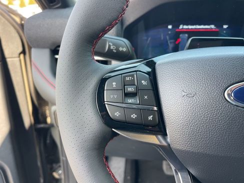 New 2026 Ford Explorer ST-Line w/ ST-Line Street Pack image 15