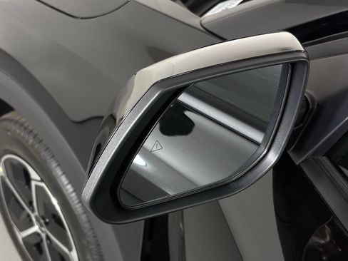 New 2026 Kia Niro LX FWD image 13