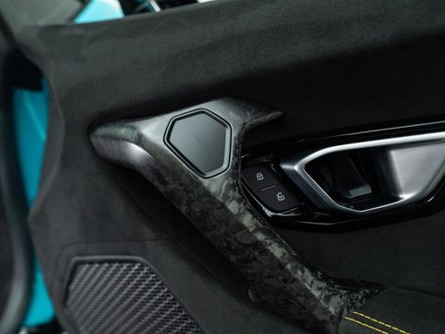 Used 2019 Lamborghini Huracan Performante AWD/4WD image 73