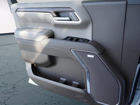 New 2026 GMC Sierra 1500 SLT image 28