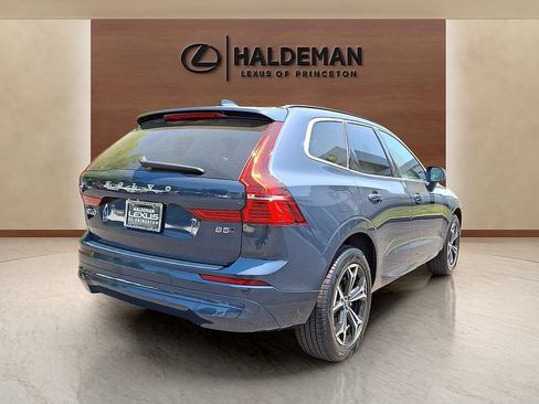 Used 2022 Volvo XC60 B5 Momentum w/ Climate Package AWD/4WD image 6