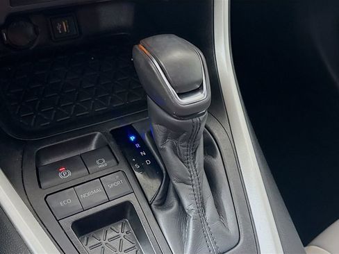 Used 2024 Toyota RAV4 XLE Premium FWD image 16