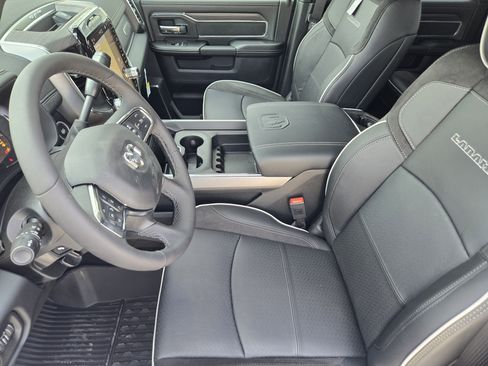 New 2027 RAM 2500 Laramie w/ Night Edition AWD/4WD image 12