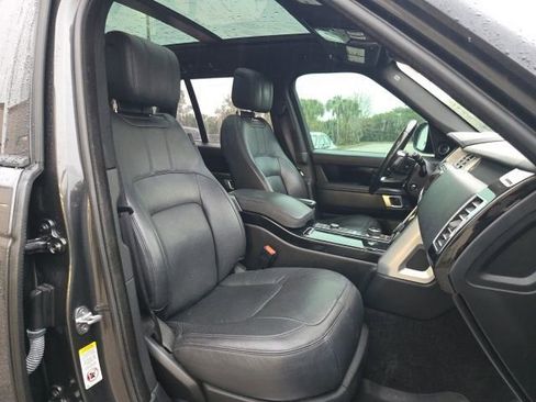 Used 2020 Land Rover Range Rover HSE image 13