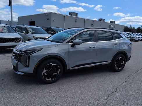 New 2026 Kia Sportage EX w/ EX Panorama Roof Package FWD image 4