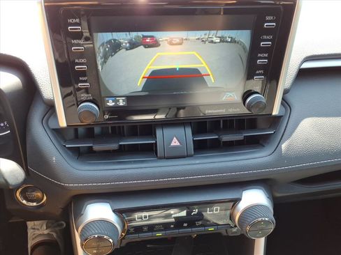 Used 2020 Toyota RAV4 XLE w/ Convenience Package image 23