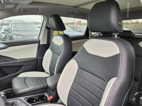New 2026 Volkswagen Taos SEL AWD/4WD image 9