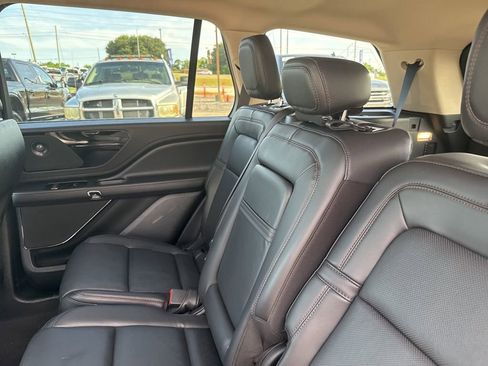 Used 2023 Lincoln Aviator Reserve w/ Equipment Group 201A RWD image 28