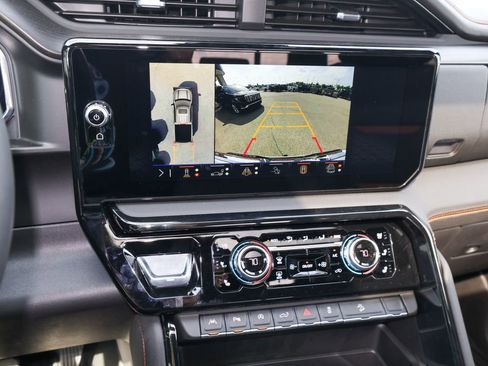 New 2026 GMC Sierra 1500 AT4 w/ AT4 Premium Package AWD/4WD image 18