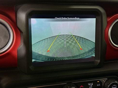 Certified 2021 Jeep Wrangler Unlimited Rubicon image 23