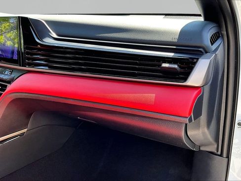 Used 2025 Toyota Camry XSE FWD image 20