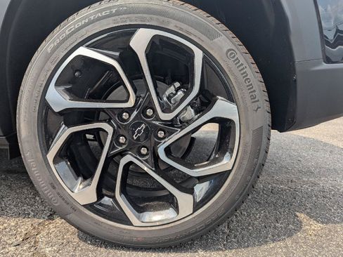 New 2026 Chevrolet Trax RS w/ Driver Confidence Package FWD image 16