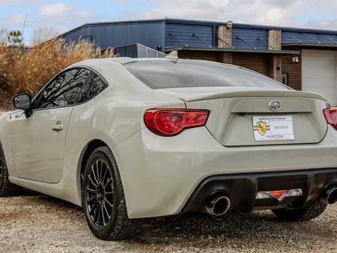 Used 2016 Scion FR-S image 3