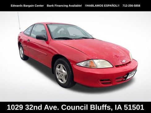 Used 2000 Chevrolet Cavalier Coupe w/ Preferred Equipment Group 1 FWD image 1