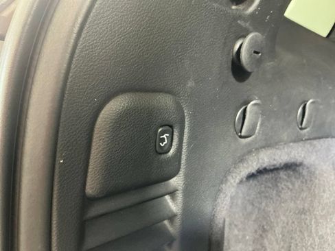 Used 2017 Jeep Grand Cherokee Limited AWD/4WD image 29