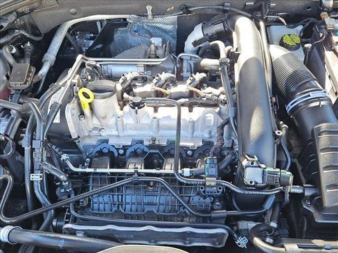 Used 2020 Volkswagen Jetta SE w/ SE Cold Weather Package image 23