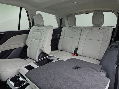 New 2026 Lincoln Aviator Reserve image 10