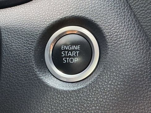 Used 2023 Toyota Corolla SE FWD image 8
