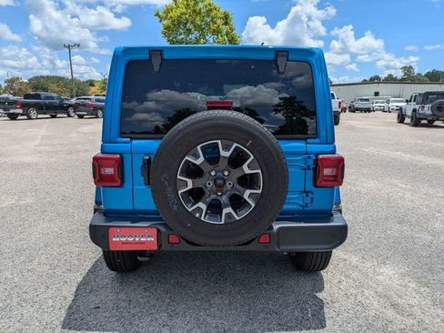 New 2025 Jeep Wrangler Sahara image 38