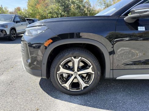 New 2026 Volkswagen Tiguan SE image 12