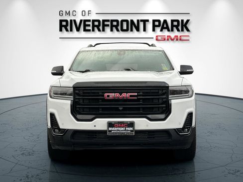 Used 2021 GMC Acadia SLT w/ Elevation Edition image 8