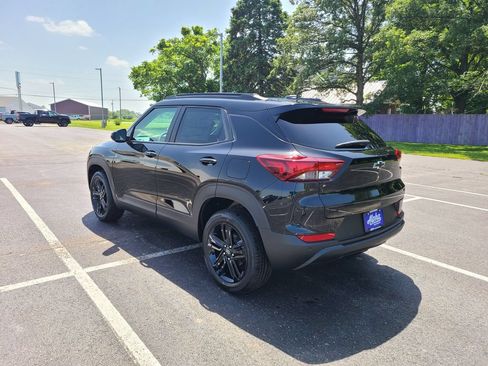 New 2026 Chevrolet TrailBlazer LT w/ Midnight Edition AWD/4WD image 5