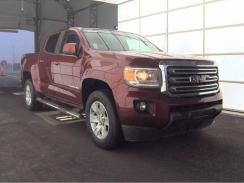 Used 2018 GMC Canyon SLE w/ SLE Convenience Package image 3