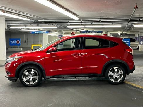 Used 2017 Honda HR-V EX image 25