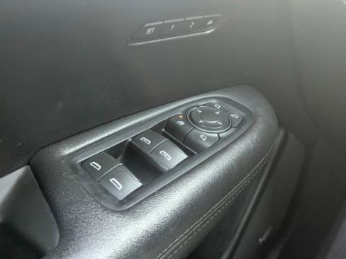 Used 2019 Cadillac XT5 Luxury image 32