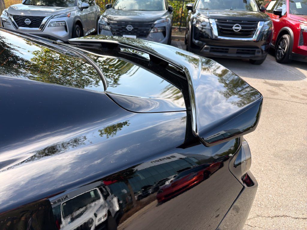 Used 2022 Chevrolet Camaro ZL1 RWD image 38
