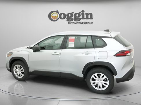 New 2026 Toyota Corolla Cross L image 7