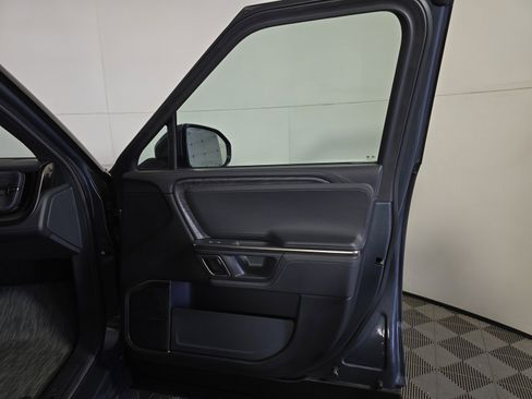 Used 2022 Rivian R1T Launch Edition AWD/4WD image 18