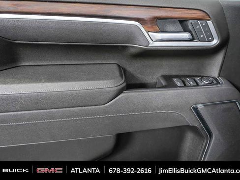 Used 2025 GMC Sierra 1500 SLT AWD/4WD image 6