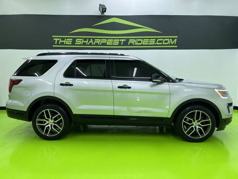 Used 2018 Ford Explorer Sport AWD/4WD image 11