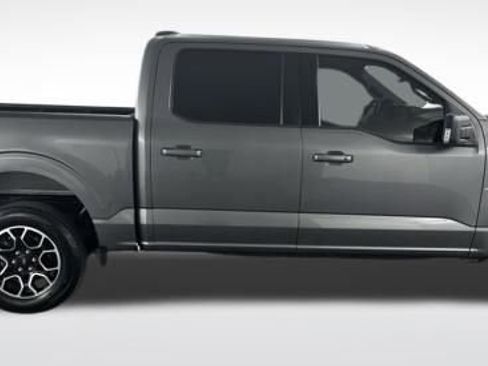 Used 2021 Ford F150 XLT w/ Equipment Group 302A High image 9