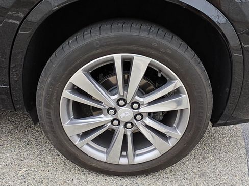 Used 2023 Cadillac XT6 Premium Luxury FWD image 5