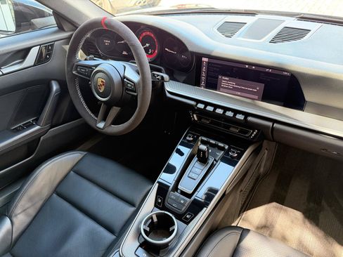 Used 2021 Porsche 911 Carrera 4 AWD/4WD image 46
