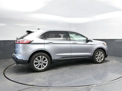 Used 2024 Ford Edge Titanium AWD/4WD image 2