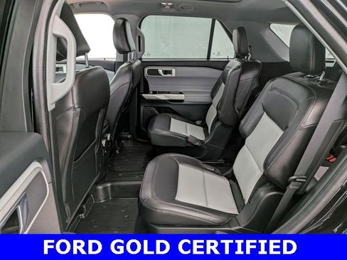Certified 2022 Ford Explorer XLT w/ Equipment Group 202A image 17