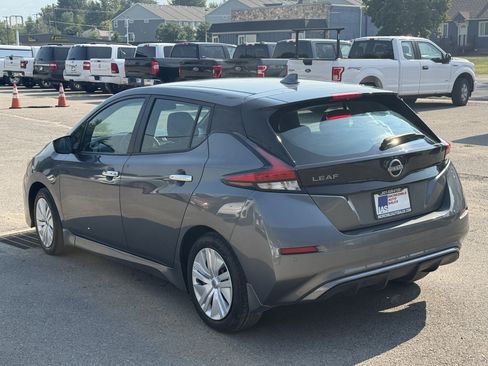 Used 2025 Nissan Leaf S FWD image 6