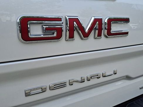 Used 2024 GMC Sierra 1500 Denali w/ Denali Reserve Package AWD/4WD image 27