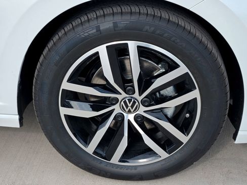 New 2026 Volkswagen Jetta SE image 7