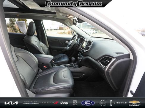 Used 2021 Jeep Cherokee Limited w/ Elite Package image 21