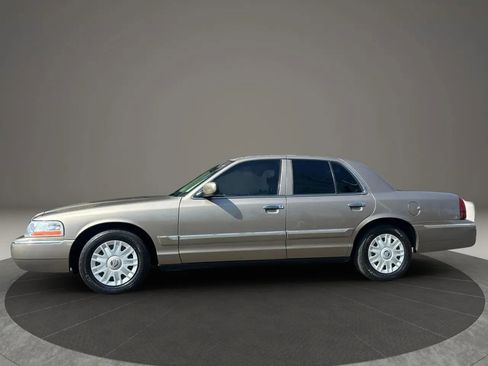 Used 2005 Mercury Grand Marquis GS image 8