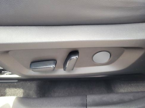 Used 2023 Mitsubishi Outlander SEL FWD image 7