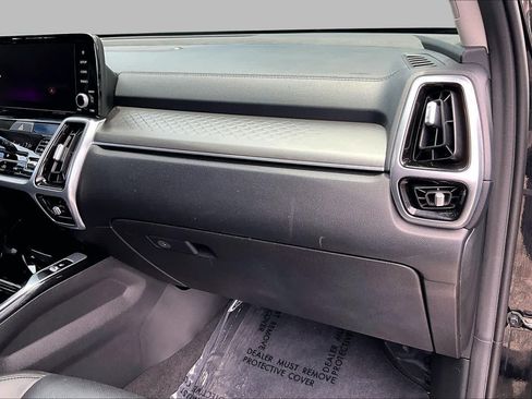 Used 2023 Kia Sorento SX FWD image 19