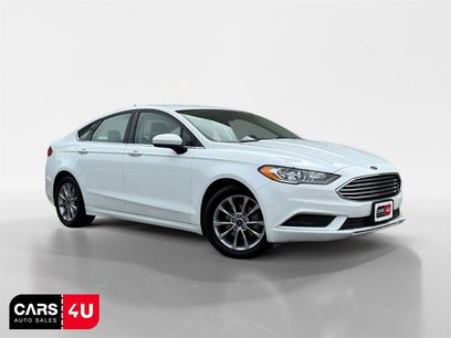 Used 2017 Ford Fusion SE w/ Fusion SE Technology Package